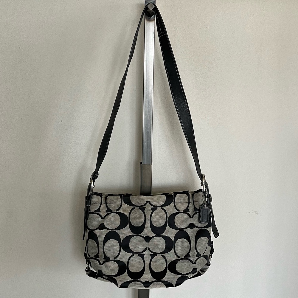 Coach Signature Canvas Leather Crossbody Shoulder Handbag F15067 Black Purse